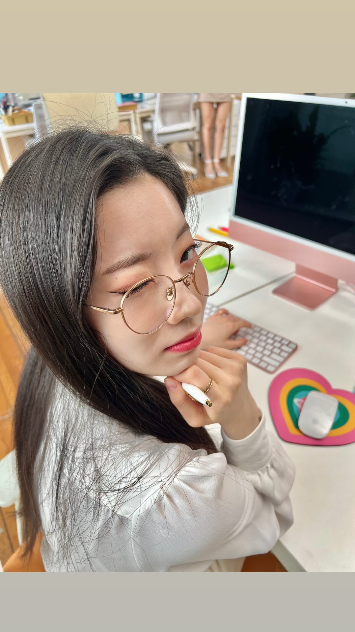 221019 Dahyun Instagram Story Update - Dahyun wink - PTKOREA