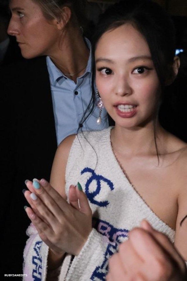 221004 Jennie at CHANEL Paris Fashion Week PTKOREA