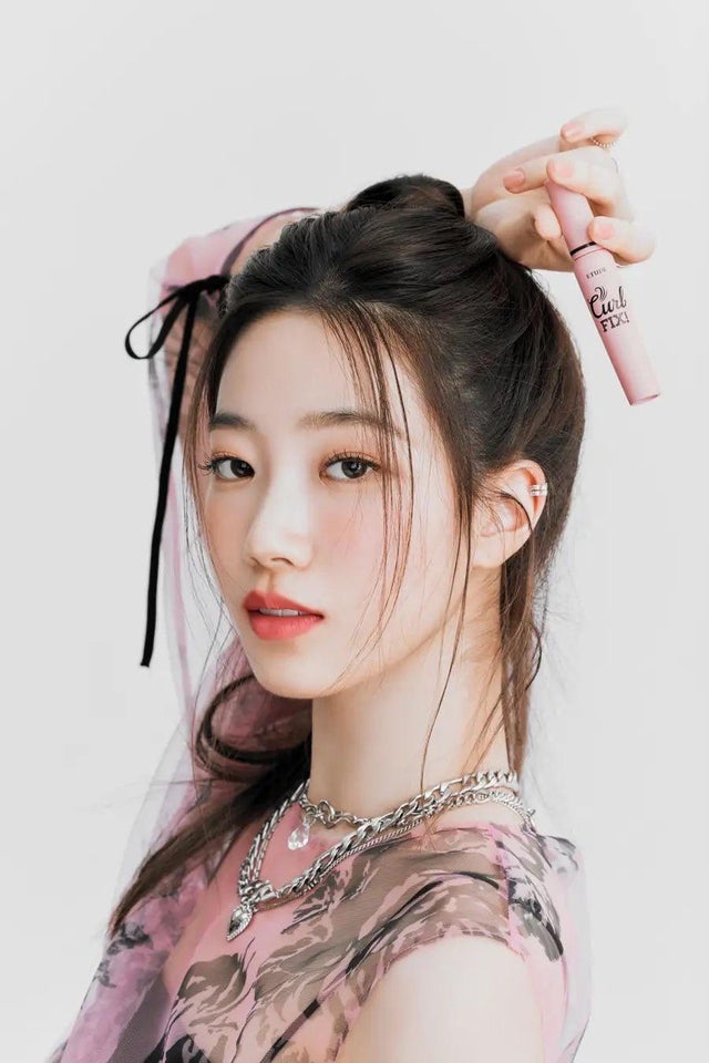 LE SSERAFIM Kazuha - Kazuha x ETUDÉ (ETUDE HOUSE) : Play Tone Eyes