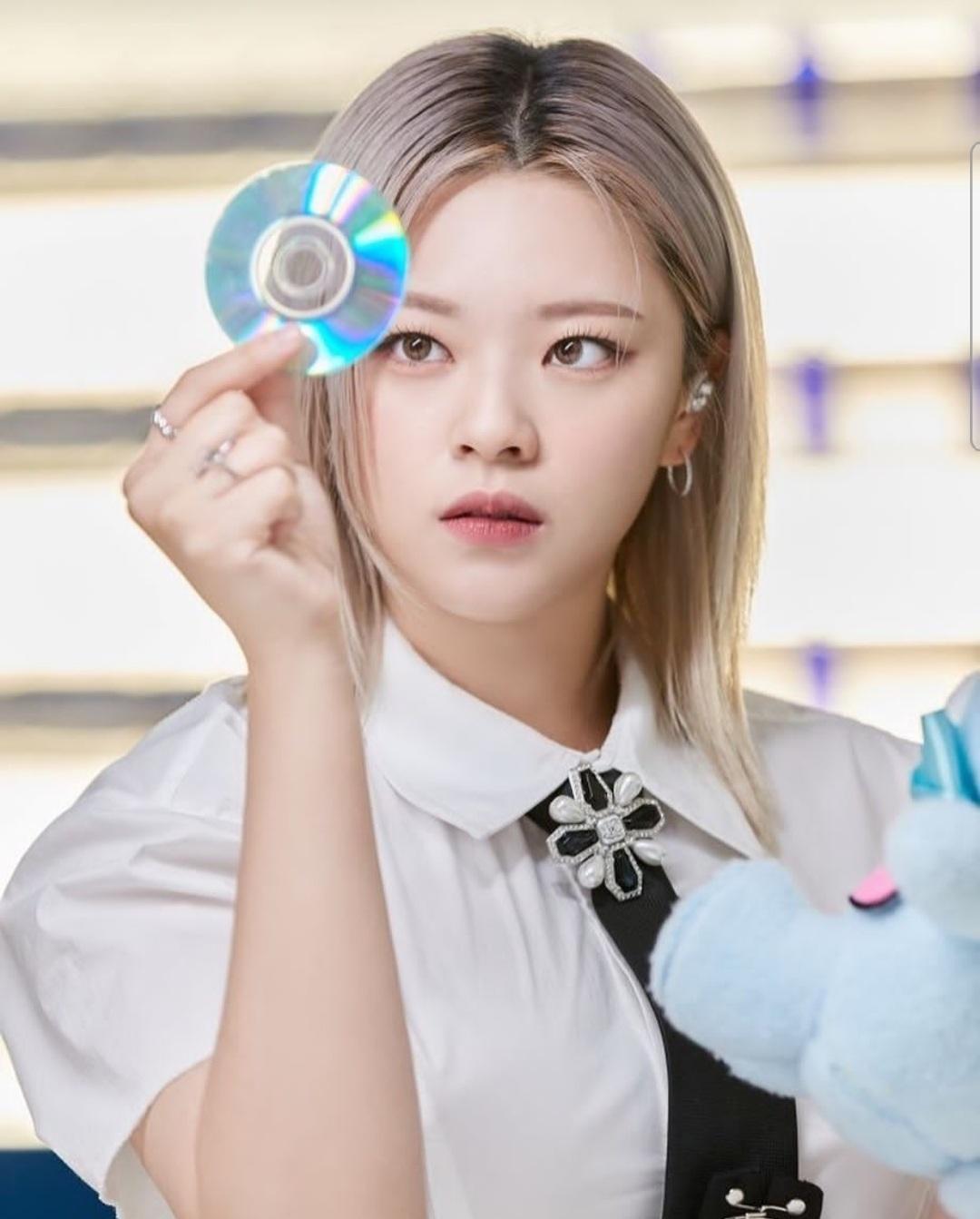 jeongyeon-mini-cd-ptkorea