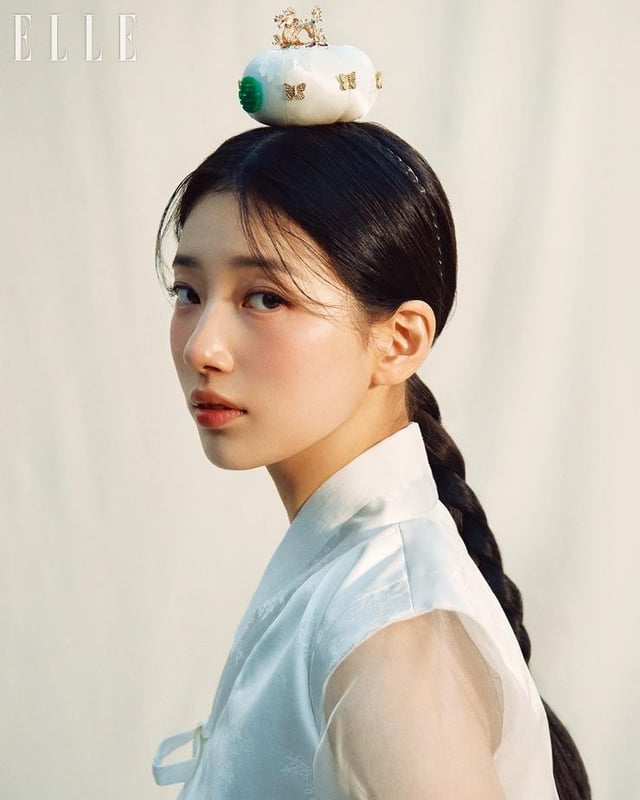Suzy - ELLE Korea Magazine (Pictorial Preview - January 2024 Issue ...