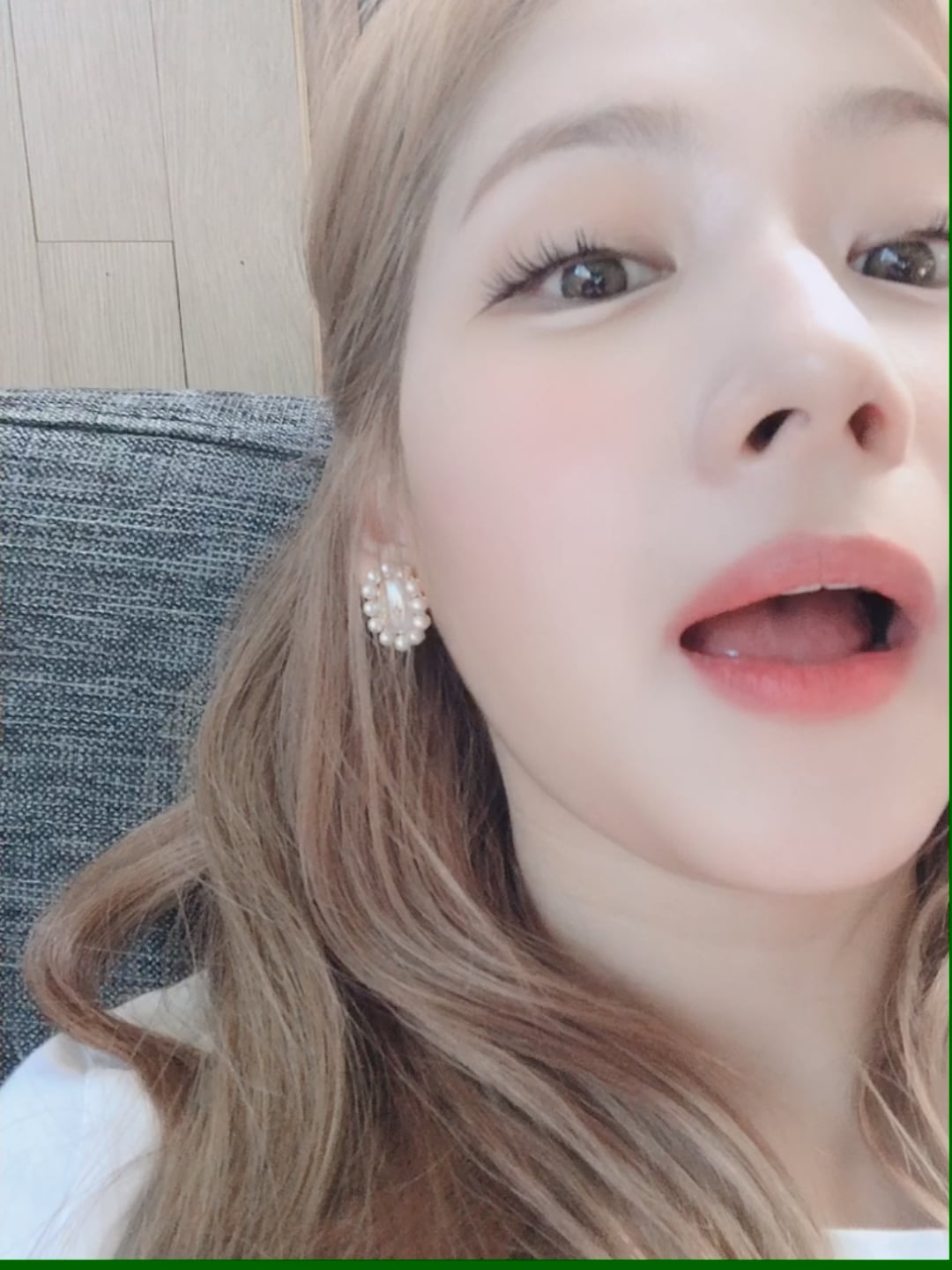 Cute Sana wink - PTKOREA