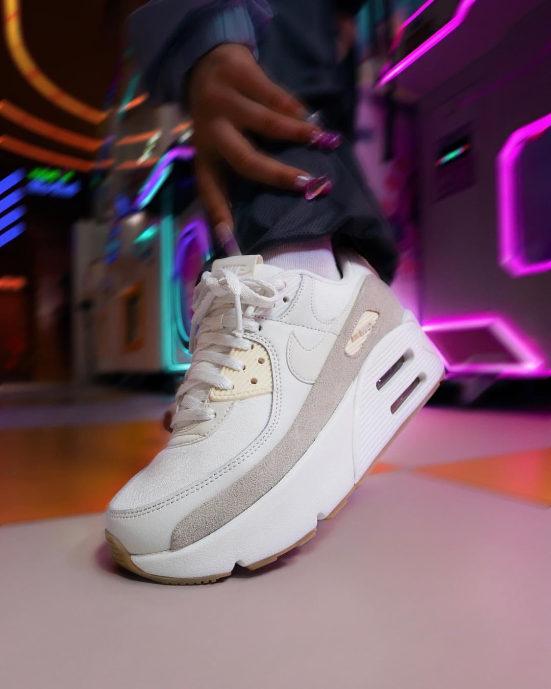 240217 Nike Sportswear Instagram Update with NewJeans PTKOREA