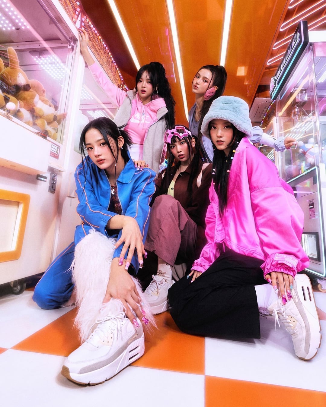 240217 Nike Sportswear Instagram Update with NewJeans PTKOREA